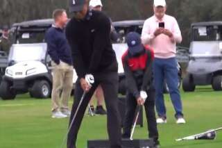 Cette vidéo de Tiger Woods et son fils va vous donner l'impression de voir double