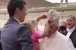 Cette petite fille a osé faire ÇA au pape François