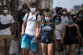 Le masque redevient obligatoire sur la côte basque et dans l'Hérault