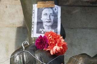 Mort de Simone Veil:  des cintres décorent la place de la République à Paris lors d'une veillée hommage