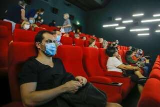Cinéma: masque obligatoire partout, distanciation uniquement en zone rouge