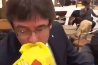 Carles Puigdemont embrasse le drapeau espagnol sur une vidéo devenue virale