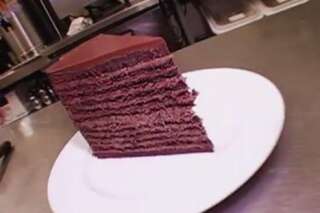 Ce gâteau en 24 couches va même décourager les plus grands fans de chocolat