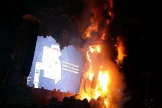 La scène du festival Tomorrowland en Espagne ravagée par les flammes, 22.000 spectateurs évacués