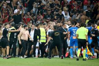 Match Nice-Marseille: un homme soupçonné d'avoir frappé un joueur de l'OM en garde à vue