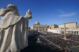 Le Vatican rappelle qu'il ne veut pas de prêtres gays (sauf si c'est une passade)
