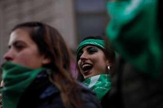 Un pas décisif vers la légalisation de l'avortement en Argentine, les images des scènes de joie