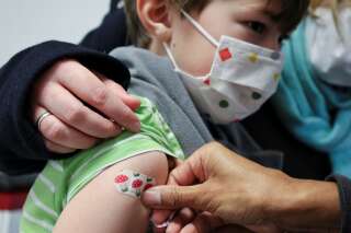 Comment la vaccination des enfants se passe au Danemark