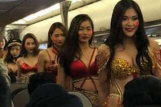 Un défilé de bikini dans un avion fait scandale au Vietnam