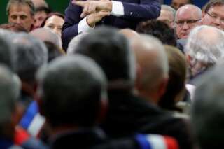 Grand débat à Bourgtheroulde: Macron confronté aux 