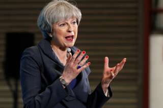 Législatives britanniques: Theresa May dit avoir eu 