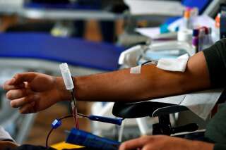 La loi bioéthique met fin aux discriminations pour le don du sang