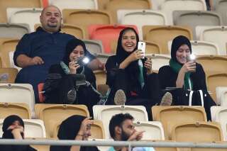 Arabie saoudite: des femmes assistent pour la première fois à un match de football