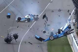 500 miles d'Indianapolis: le pilote Scott Dixon s'en sort miraculeusement dans cet accident