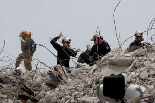 Dans l'immeuble effondré en Floride, fin des recherches de survivants