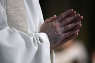 En Isère, un prêtre écope d'un rappel à la loi pour avoir célébré une messe avec 13 fidèles