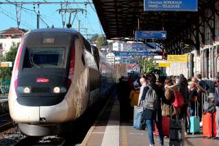 Face à Omicron, la SNCF va supprimer des TGV et d'Intercités