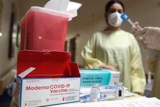 Covid-19: le vaccin Moderna distribué dès lundi dans les régions les plus contaminées