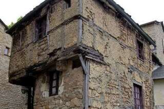 La plus vieille maison d'Aveyron connaît un soudain succès sur Internet
