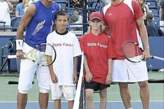 Sur cette photo de 2008, Nadal pose avec un enfant qui allait le vaincre 9 ans plus tard