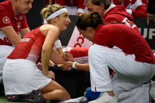 Timea Bacsinszky piquée par une guêpe en plein match lors de Suisse-France en Fed Cup