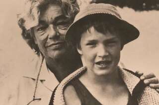 Benjamin Castaldi rend hommage à sa grand-mère Simone Signoret avec une photo d'enfance