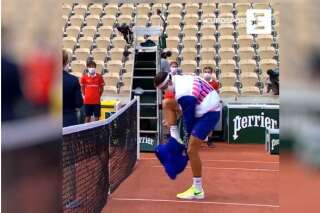 A Roland Garros, Grigor Dimitrov a du mal à enlever son pantalon