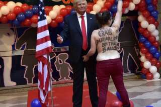 À Madrid, une Femen aux seins nus s'attaque à la statue de cire de Donald Trump