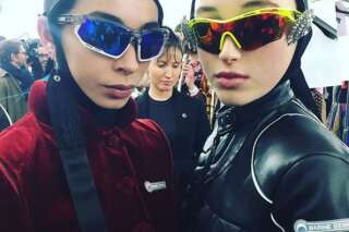 À la Fashion Week de Paris, de mystérieuses lunettes de cyclisme défilent sur le nez des mannequins