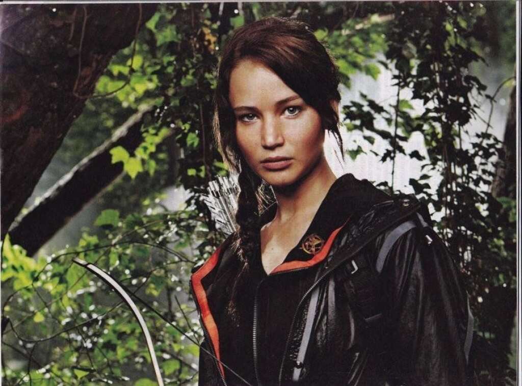 50e/ Jennifer Lawrence - Profil semblable à celui de Kristen Stewart, Jennifer est à la tête d'une des franchises hollywoodiennes les plus rentables, "The Hunger Games".
