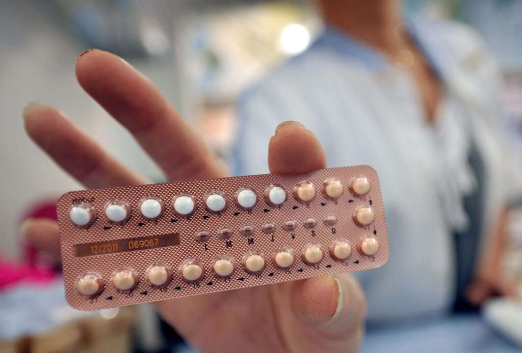 Les contraceptifs oraux de 4e génération - Ce sont les pilules les plus récentes. Elles utilisent des progestatifs différents des générations précédentes. Dans leur cas, c'est le drospirénone qui est mis en cause. La Haute Autorité de Santé a reconnu qu'elles présentaient un surrisque thromboembolique par rapport aux pilules de 1re et 2e générations.   Les laboratoires qui les fabriquent n'ont pas demandé leur remboursement, la Haute Autorité de Santé n' pas eu à se prononcer sur ce point.