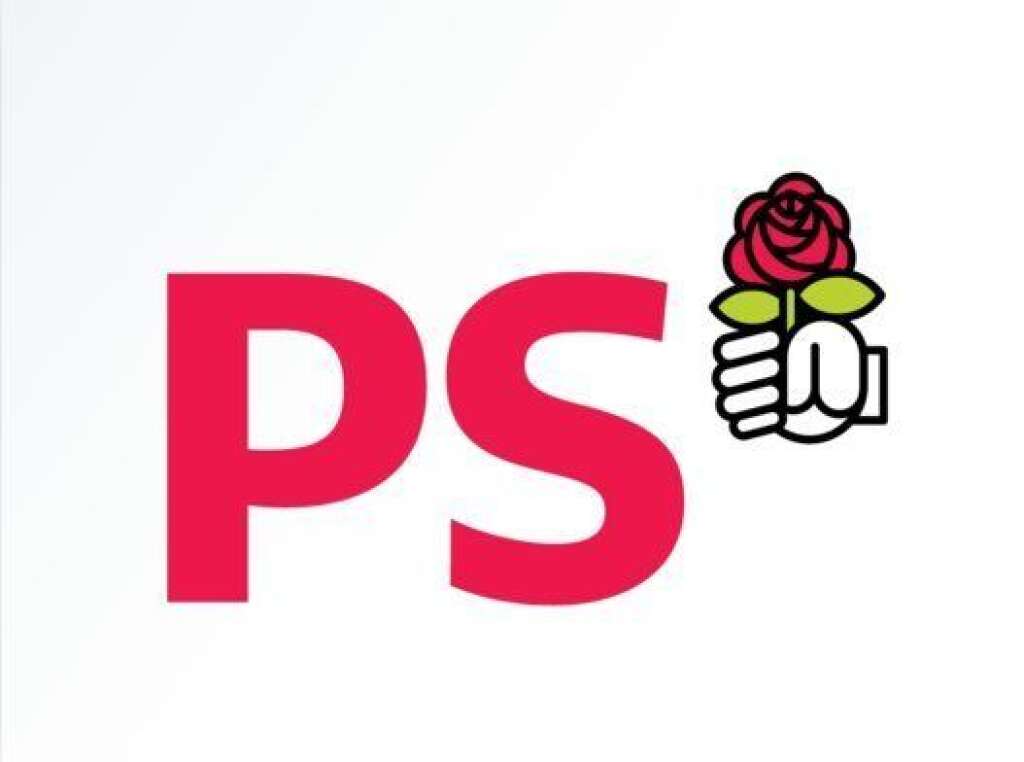 Parti socialiste (PS) - <strong>Fondé en:</strong> 1971 <strong>Prédécesseurs:</strong> SFIO, Nouveau Parti socialiste  <strong>Dirigeant actuel:</strong> Jean-Christophe Cambadélis <strong>Adhérents (à jour de cotisation):</strong> <a href="http://www.parti-socialiste.fr/communiques/point-sur-le-nombre-dadherents-du-parti-socialiste" target="_blank">160.128</a>  <strong>Nombre de parlementaires:</strong> 275 députés, 105 sénateurs, 13 députés européens