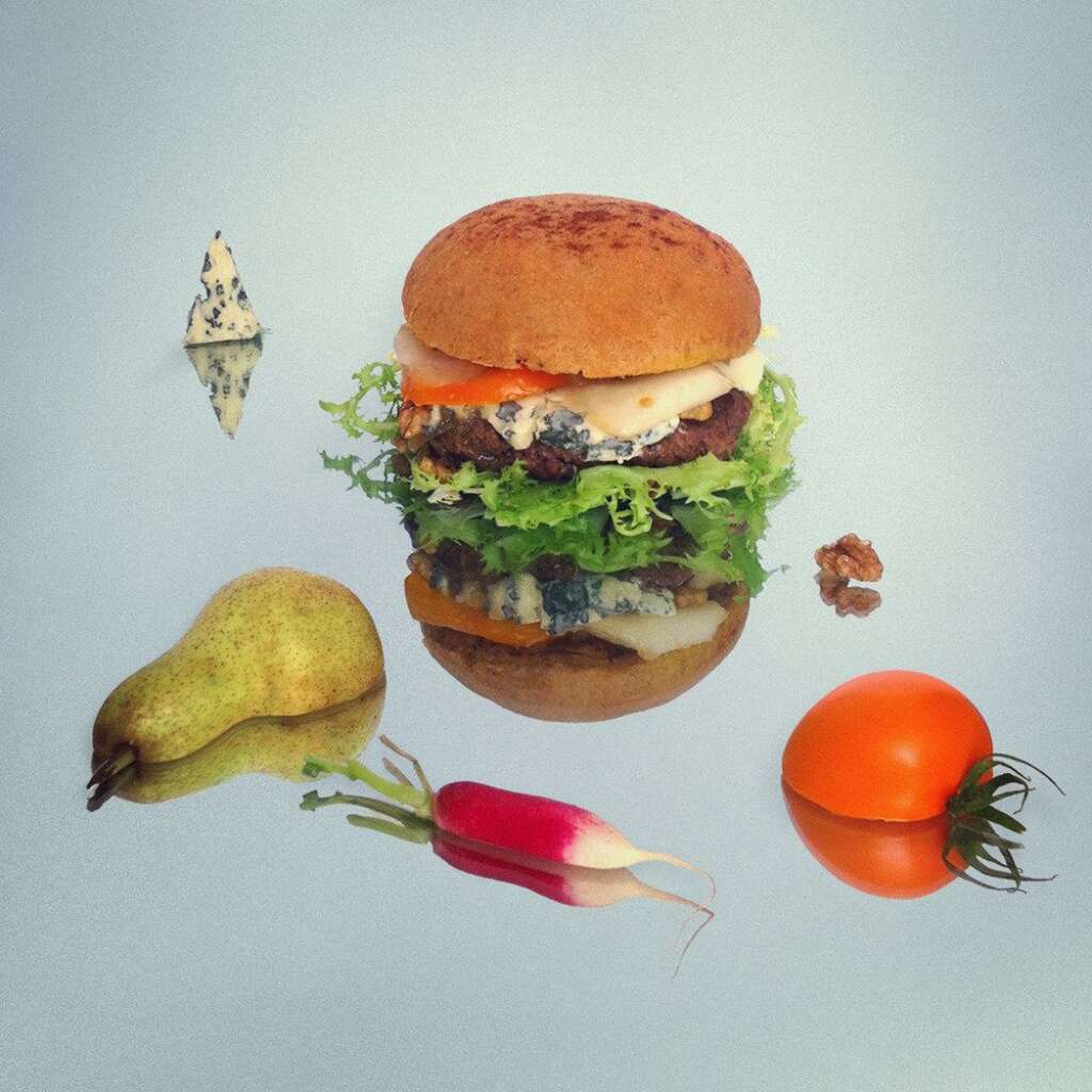 "Mirror Burger" - Beef steak with tomato, pear, radish, nuts, Bleu d'Auvergne, onion jam and a bun with paprika.