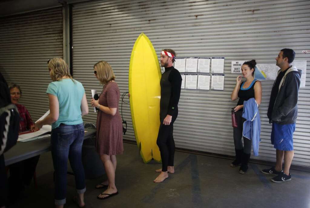 À Venice Beach, Los Angeles - On vote avec sa planche de surf