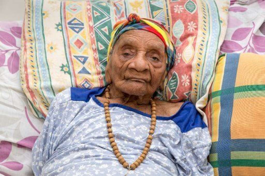 1er juillet - Eudoxie Baboul - La doyenne des Français, la Guyanaise Eudoxie Baboul, est décédée à Cayenne à l'âge de 114 ans.  <strong>» Lire notre article complet <a href="http://www.huffingtonpost.fr/2016/07/01/eudoxie-baboul-deces-doyenne-francais_n_10774836.html" target="_blank">en cliquant ici</a></strong>