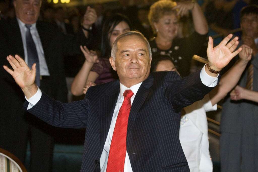 2 septembre - Islam Karimov - Le président de l'Ouzbékistan, âgé de 78 ans, est décédé des suites d'une hémorragie cérébrale.  <strong>» Lire notre article complet <a href="http://www.huffingtonpost.fr/2016/09/02/islam-karimov-mort-deces-president-ouzbekistan_n_11835530.html" target="_blank">en cliquant ici</a></strong>