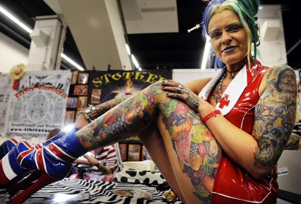 Les tatouages les plus fous - Edyta, une londonienne, pose à la Convention internationale de Francfort, en Allemagne, mars 2010.