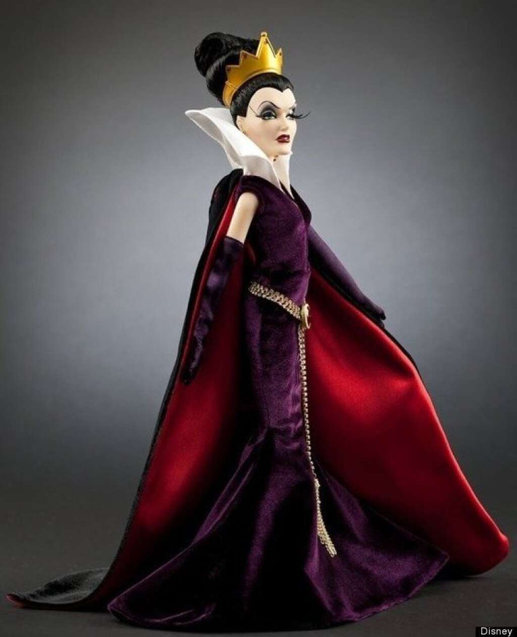 Evil Queen Doll - via <a href="http://pinterest.com/pin/72831718944510644/" target="_hplink">Pinterest</a>