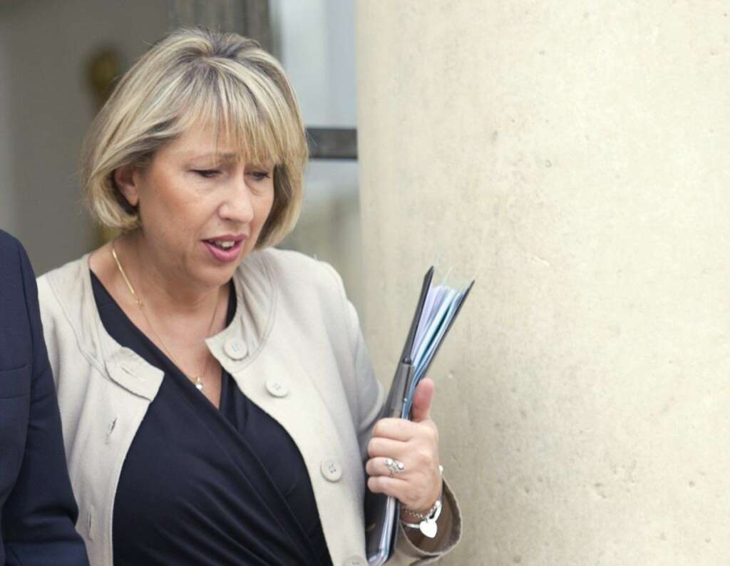 Marie-Anne Montchamp (UMP) rejetée par les Français de l'étranger - Au Bénélux, Marie-Anne Montchamp, ex-député villepiniste puis membre du gouvernement depuis 2010, est défaite par le secrétaire général du Parti socialiste européen, Philip Cordery.