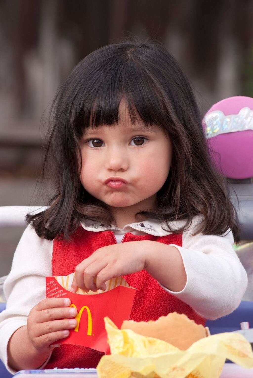 McDonald's refuse d’évaluer son impact sur l’obésité infantile - Malgré les accusations comme quoi McDonald's contribue fortement à l’obésité des enfants, entreprise refuse d’évaluer l’impact qu’elle a sur la prise de poids des enfants.