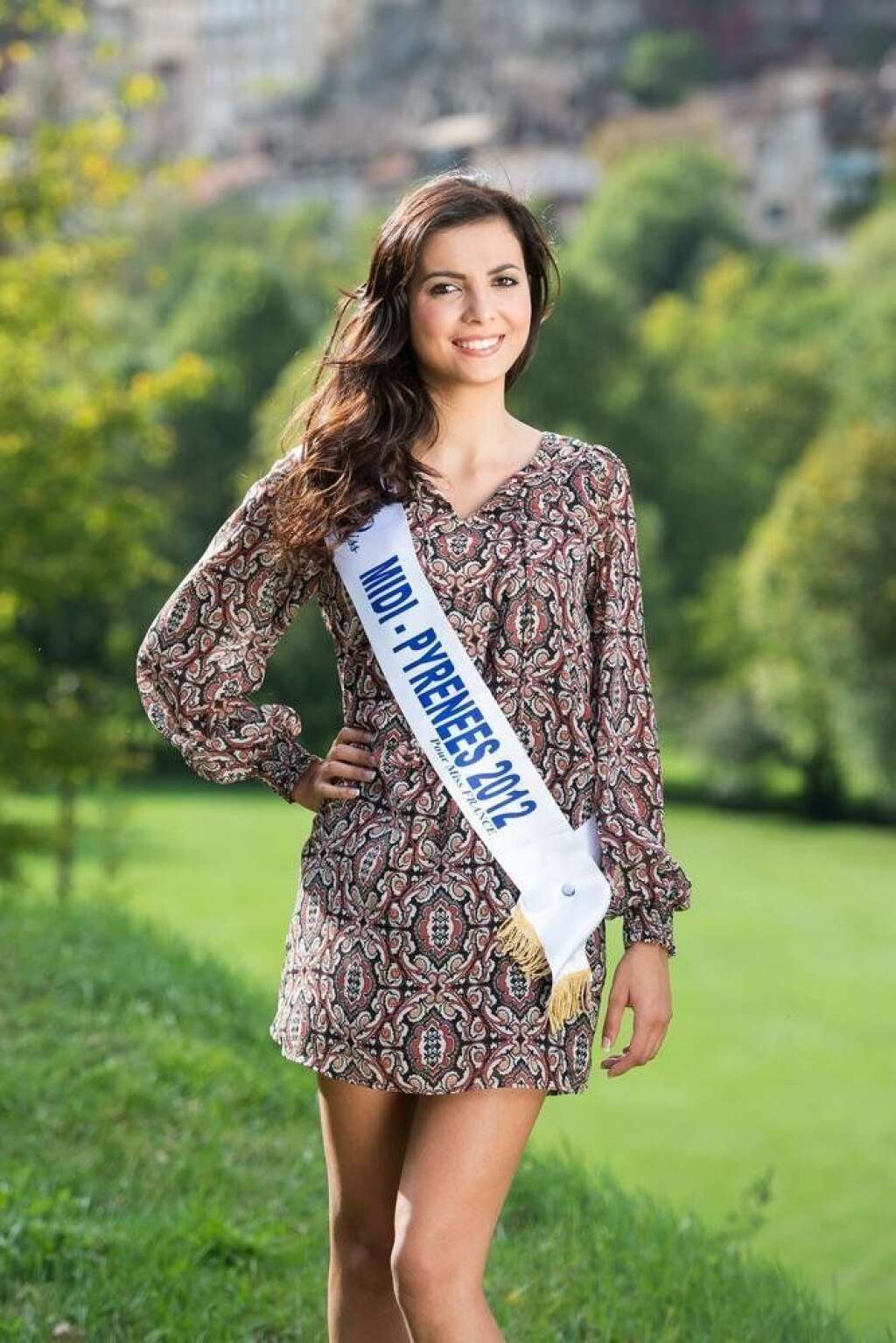Miss Midi-Pyrénées - Célia Guermoudj    22 ans - 1,72 m    Etudiante en BTS tourisme
