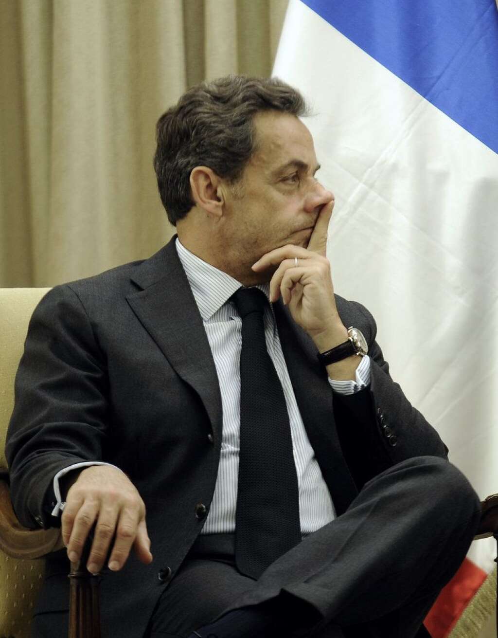 Nicolas Sarkozy - <strong>Statut:</strong> Porte-parole de la campagne d'Edouard Balladur à l'époque.  <strong>Rôle supposé:</strong> Jamais mis en examen dans l'affaire Karachi, il est soupçonné par les médias d'avoir été "l'homme orchestre de la campagne" de Balladur. Il a toujours nié toute implication dans l'affaire, précisant qu'il n'était pas trésorier de la campagne, malgré le fait que les personnes mises en examen sont pour la plupart d'anciens proches.