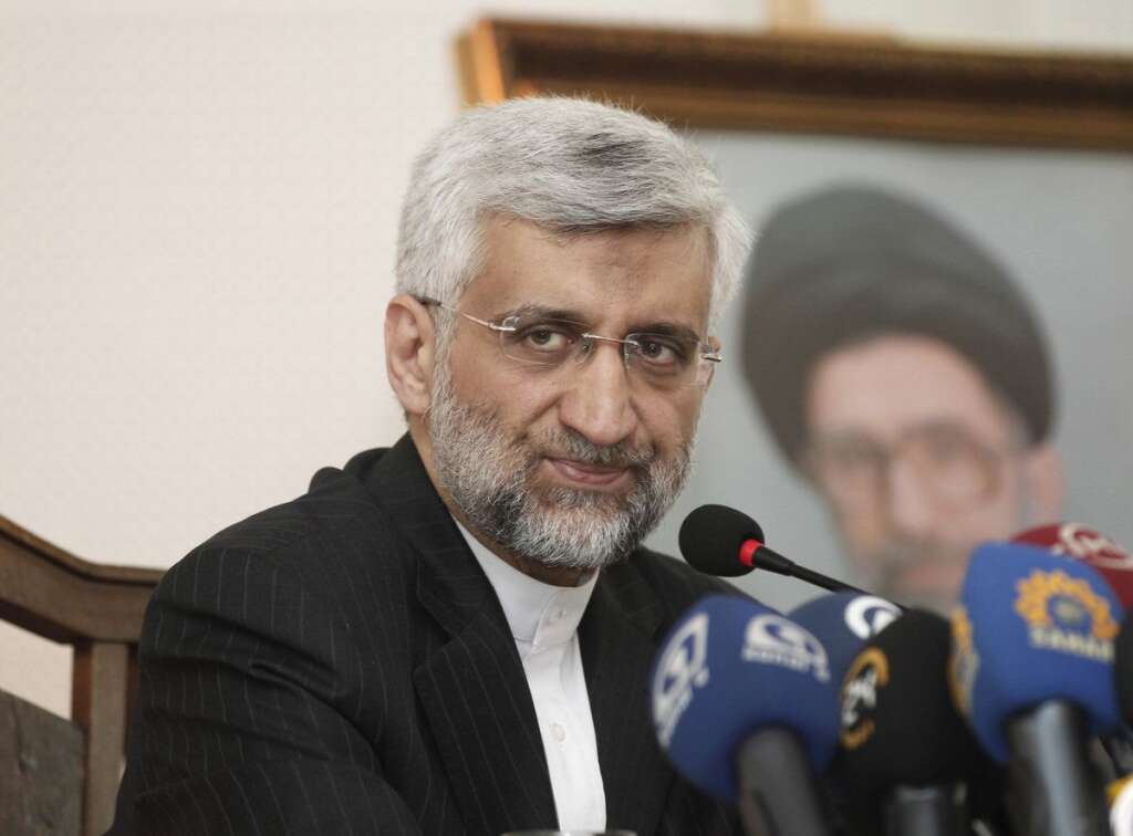 Saïd Jalili - Saïd Jalili - Conservateur : il est le plus jeune des candidats et l'actuel secrétaire du Conseil suprême de la sécurité nationale. Considéré comme un proche du guide suprême Ali Khamenei, il est son représentant direct dans les négociations avec les grandes puissances sur le programme nucléaire iranien. M. Jalili est un vétéran de la guerre Iran-Irak (1980-88) durant laquelle il a perdu une partie de sa jambe droite. Ce diplomate, qui apparaît très peu en public, est très religieux et a peu d'expérience gouvernementale. Il est soutenu par les ultra-conservateurs qui saluent sa fermeté dans le dialogue avec les grandes puissances.