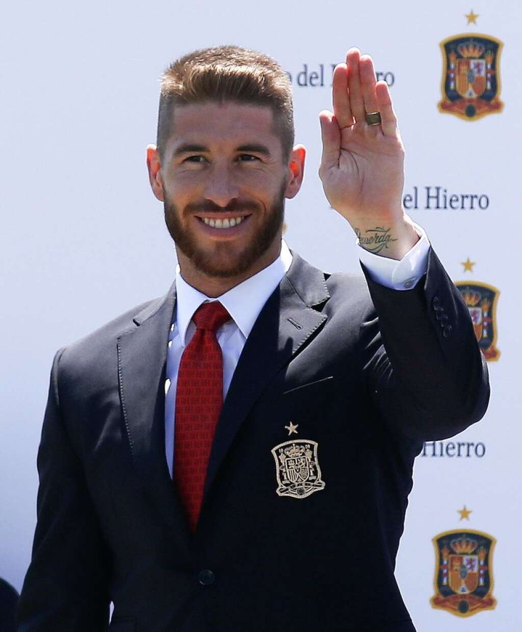Sergio Ramos (Espagne) - Son club: Real Madrid (Espagne) Poste: défenseur