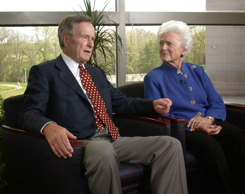 17 avril - Barbara Bush - <p>Barbara Bush, femme de l'ancien président américain George H. W. Bush et mère de l'ancien président George W. Bush, est décédée à l'âge de 92 ans.</p>  <p><strong>» Lire notre article complet <a href="https://www.huffingtonpost.fr/2018/04/17/deces-de-barbara-bush-mere-et-femme-de-presidents_a_23413786/">en cliquant ici</a></strong></p>