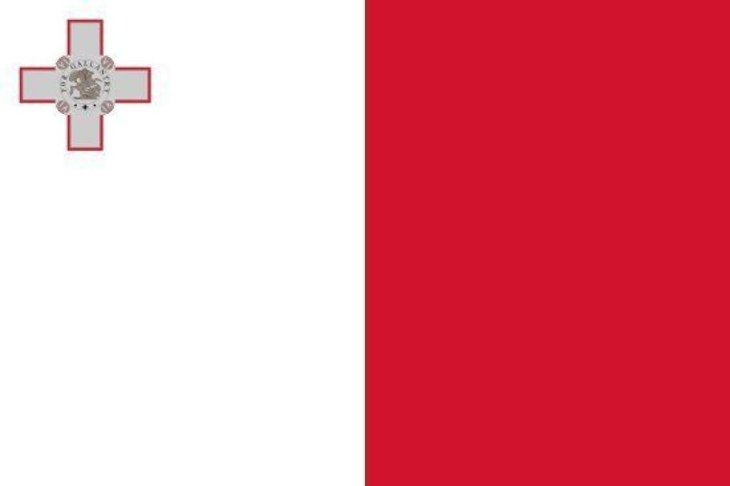 Malte - L'avortement y est illégal à Malte sauf en cas de viol ou d'anomalie du fœtus. Un protocole annexé au traité d'adhésion de Malte à l'Union européenne (2004) garantit que la législation européenne actuelle et future ne pourra modifier la loi maltaise sur l'IVG. Rappelons que le divorce n'a été autorisé qu'en 2011 sur la petite île où l'église catholique est toujours extrêmement influente.
