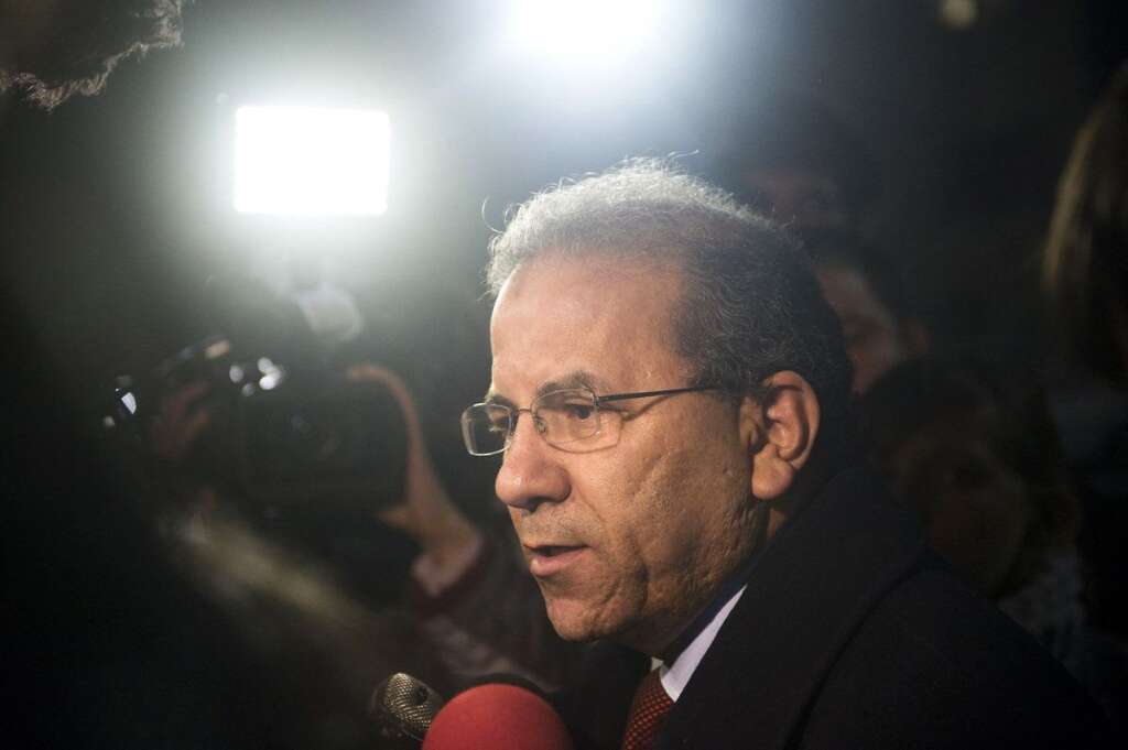 6 novembre 2012: le CFCM se prononce contre le projet de loi - Dans <a href="http://www.lecfcm.fr/wp-content/uploads/2012/11/projet-de-loi-mariage-pour-tous-cfcm-vf.pdf" target="_blank">une lettre publique,</a> Mohammed Moussaoui, chef de file du Conseil français du culte musulman, expose son opposition au mariage pour tous.   <strong>A RELIRE:</strong> <a href="http://www.lecfcm.fr/wp-content/uploads/2012/11/projet-de-loi-mariage-pour-tous-cfcm-vf.pdf" target="_blank">Pour l'Eglise catholique, le mariage gay est une "supercherie"</a>