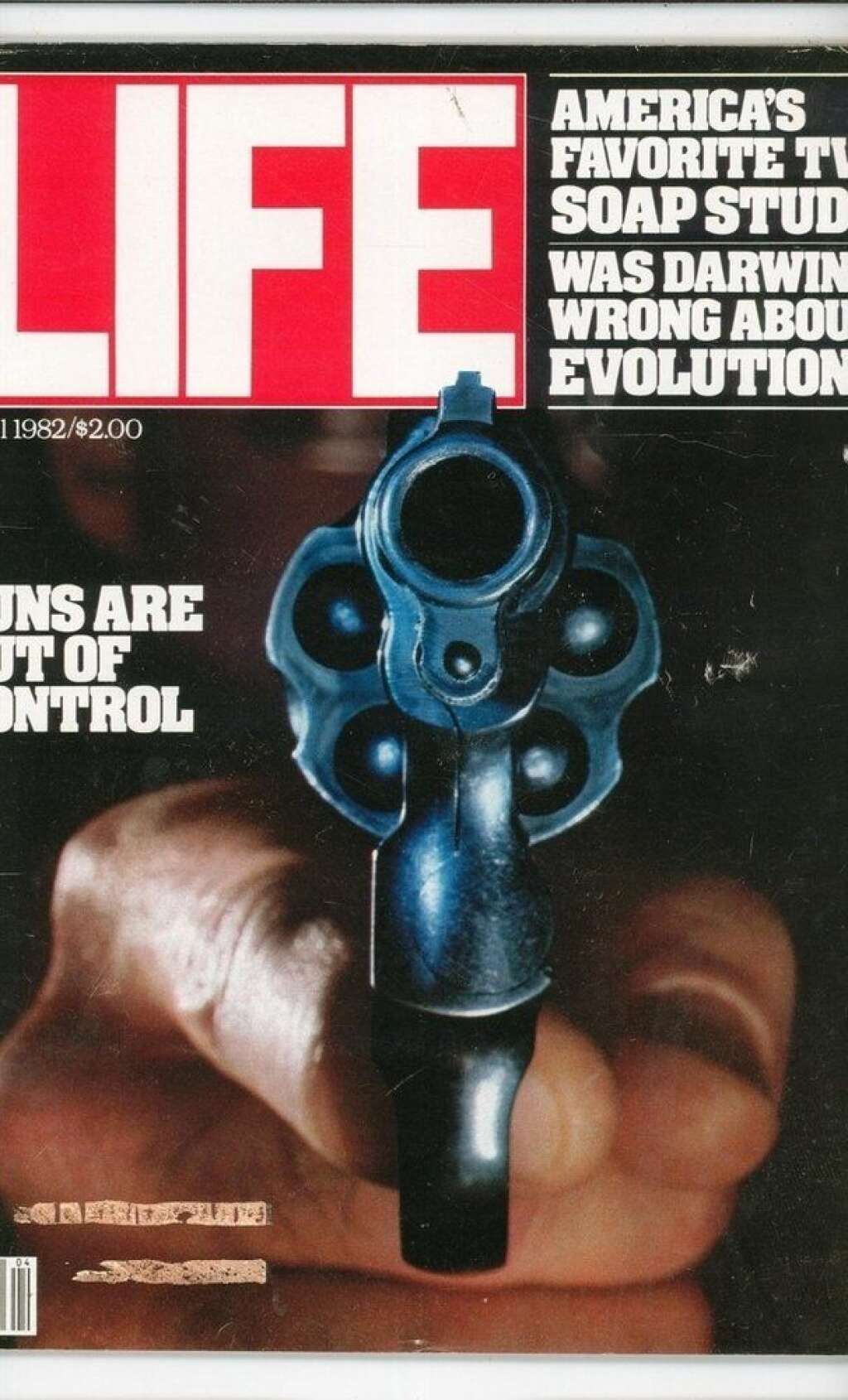 "Les armes sont hors de contrôle" - Life (1982) -