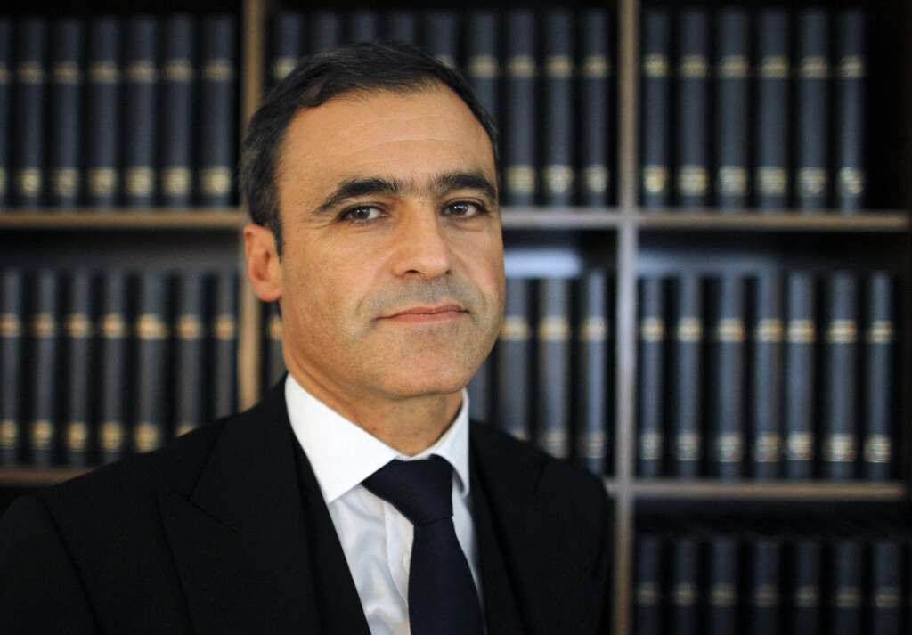 Pascal Wilhelm, l'avocat - L'avocat, successeur de Patrice de Maistre comme homme de confiance de Liliane Bettencourt, a été mis en examen le 13 juin 2012 pour abus de faiblesse, et le 11 février 2013 pour escroquerie.