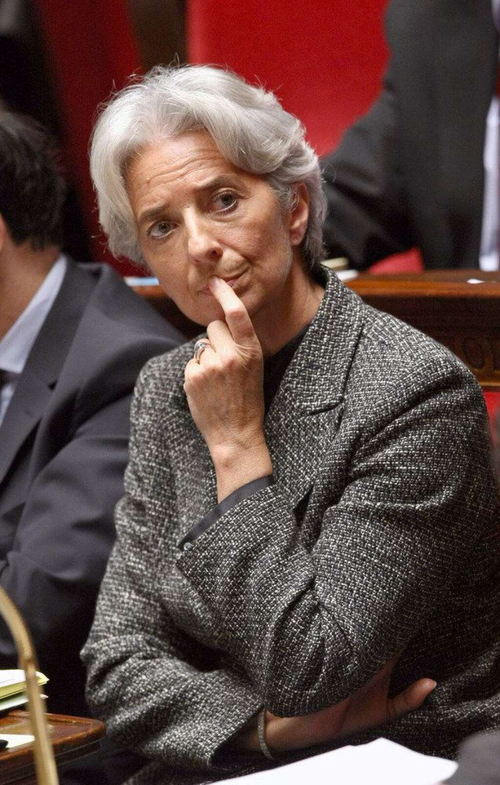 QUAND LAGARDE PARLAIT DE RIGUEUR... - Le 2 septembre, la ministre de l'Economie Christine Lagarde parle d'un "plan de rigueur" à propos des baisses d'effectifs dans la Fonction publique. "Il n'y a pas de plan de rigueur, il y a un effort constant pour réduire les dépenses de l'Etat", corrige François Fillon le lendemain.